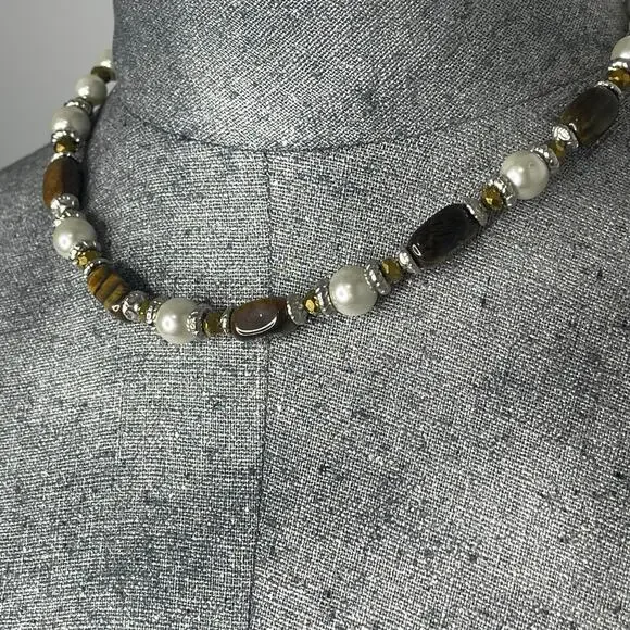 necklace Faux pearl and tiger's eye beaded costume jewelry natural neutral - Picture 5 of 11